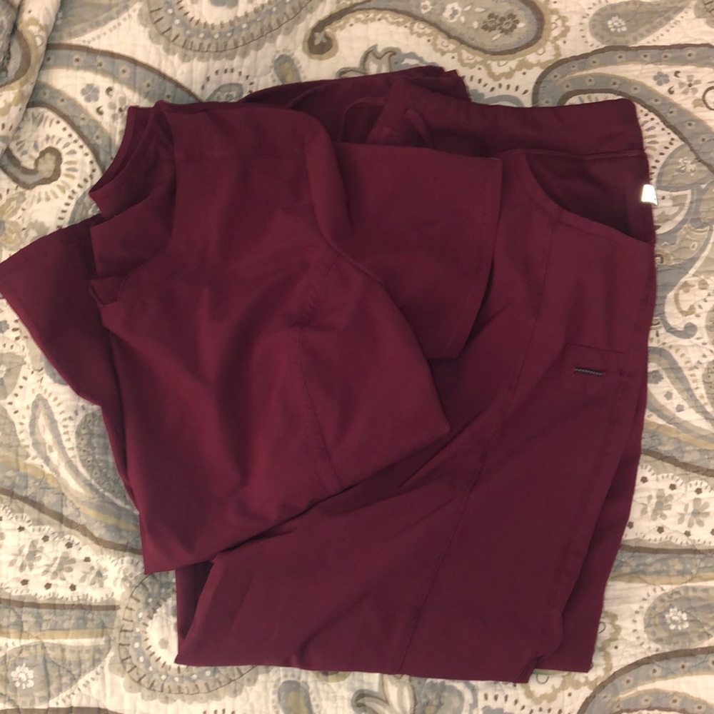 Cherokee Scrub Set